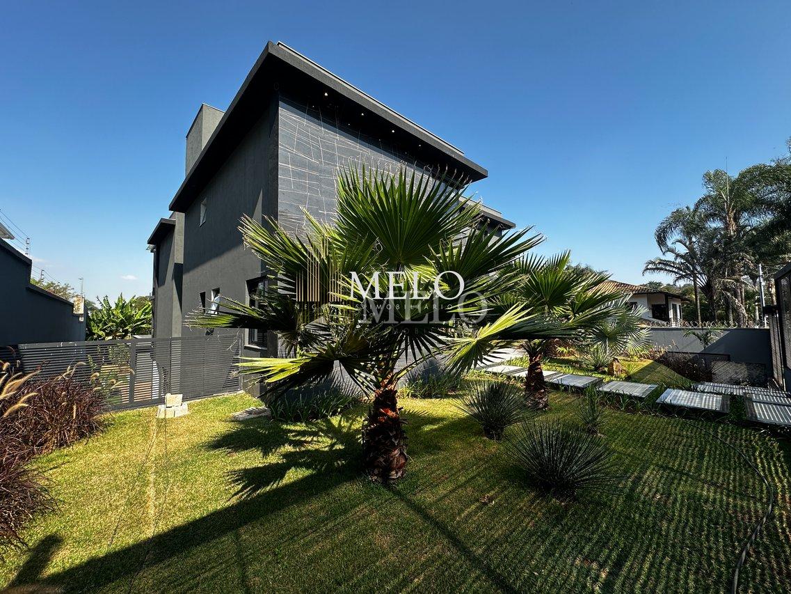 Belíssima Casa  Fachada imponente com vista para lagoa da Pampulha Venda R$5.200.000,00  Belo Horizonte - 