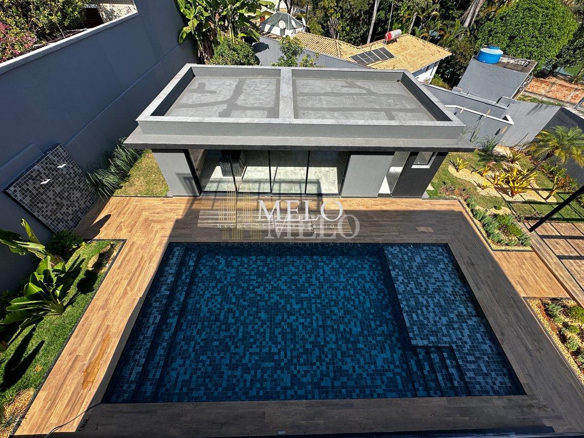 Belíssima Casa  Fachada imponente com vista para lagoa da Pampulha Venda R$5.200.000,00  Belo Horizonte - 