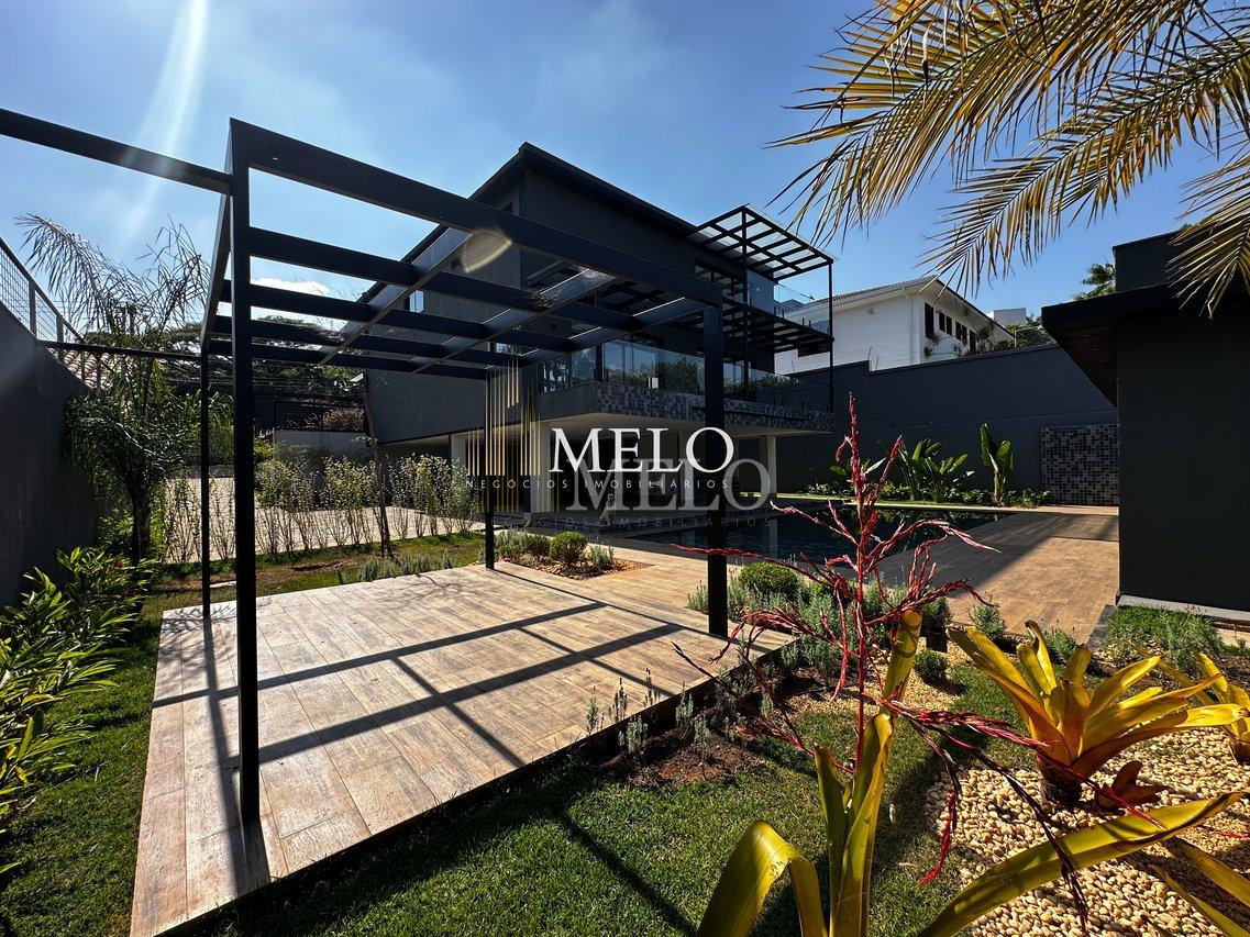Belíssima Casa  Fachada imponente com vista para lagoa da Pampulha Venda R$5.200.000,00  Belo Horizonte - 