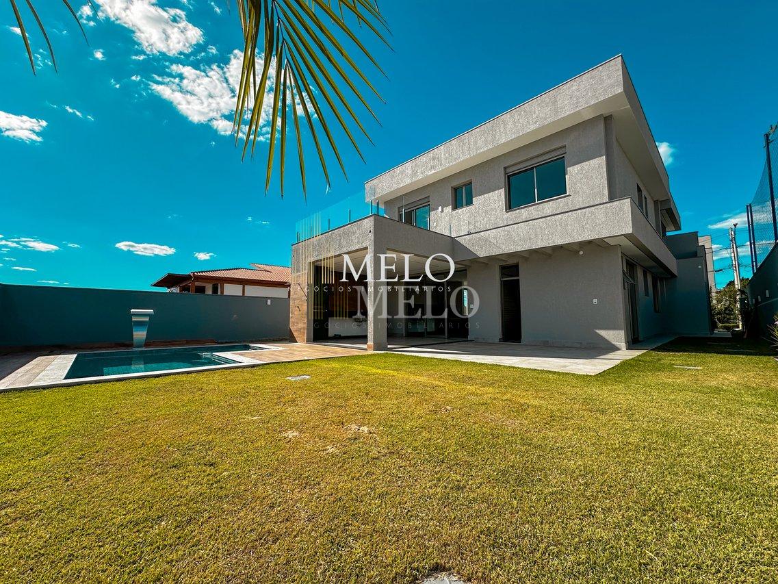 Belíssima casa com 4 suítes e piscina à venda no Gran Park por R$ 2.390.000,00 - Vespasiano - 