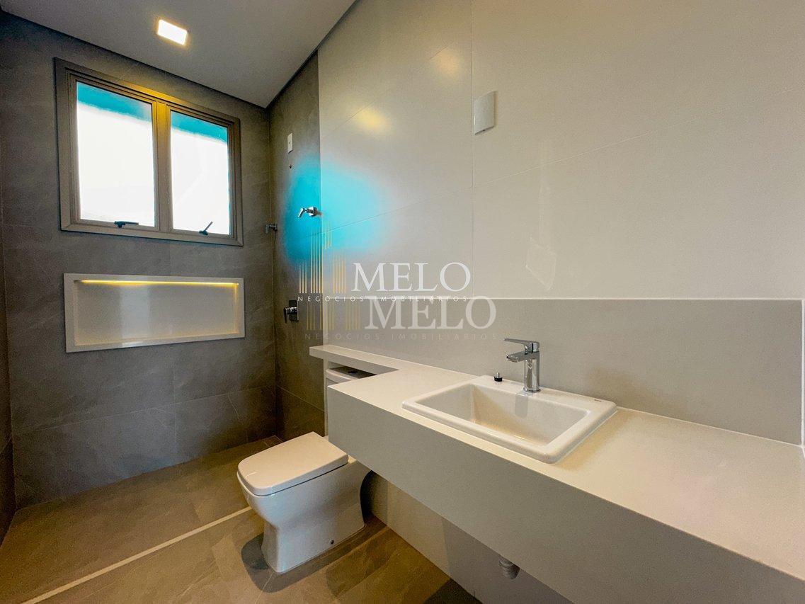 Belíssima casa com 4 suítes e piscina à venda no Gran Park por R$ 2.390.000,00 - Vespasiano - 