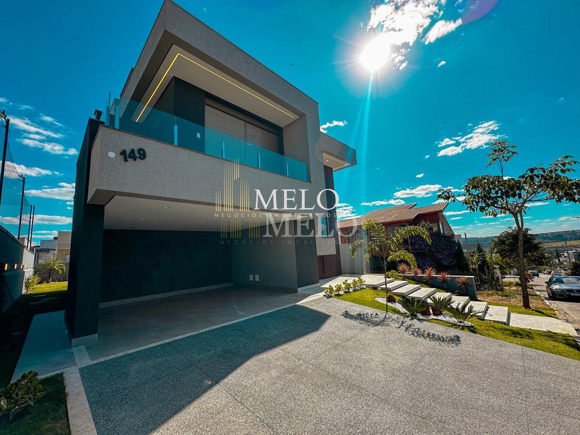 Belíssima casa com 4 suítes e piscina à venda no Gran Park por R$ 2.390.000,00 - Vespasiano - 