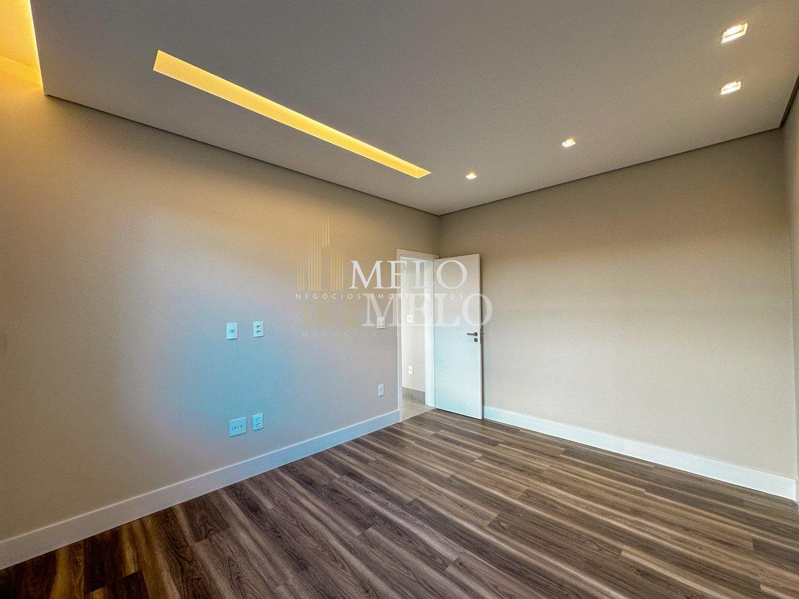 Belíssima casa com 4 suítes e piscina à venda no Gran Park por R$ 2.390.000,00 - Vespasiano - 