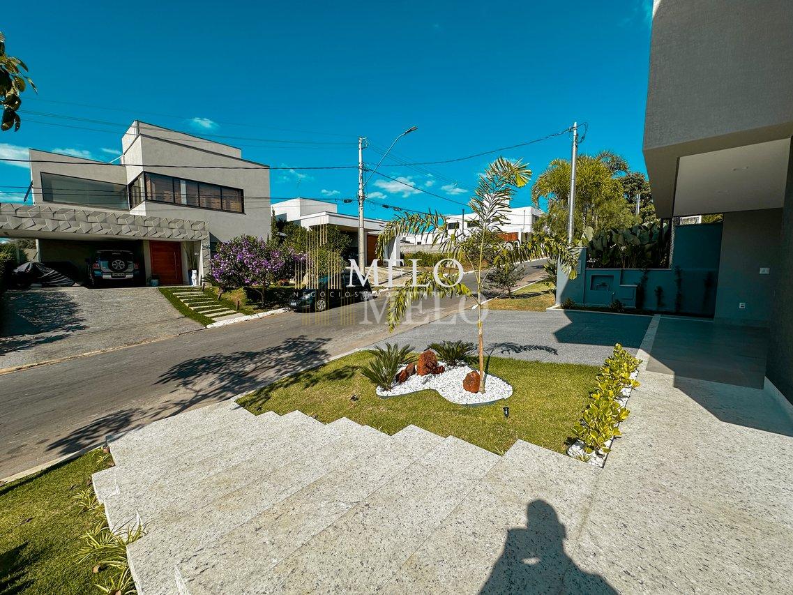 Belíssima casa com 4 suítes e piscina à venda no Gran Park por R$ 2.390.000,00 - Vespasiano - 