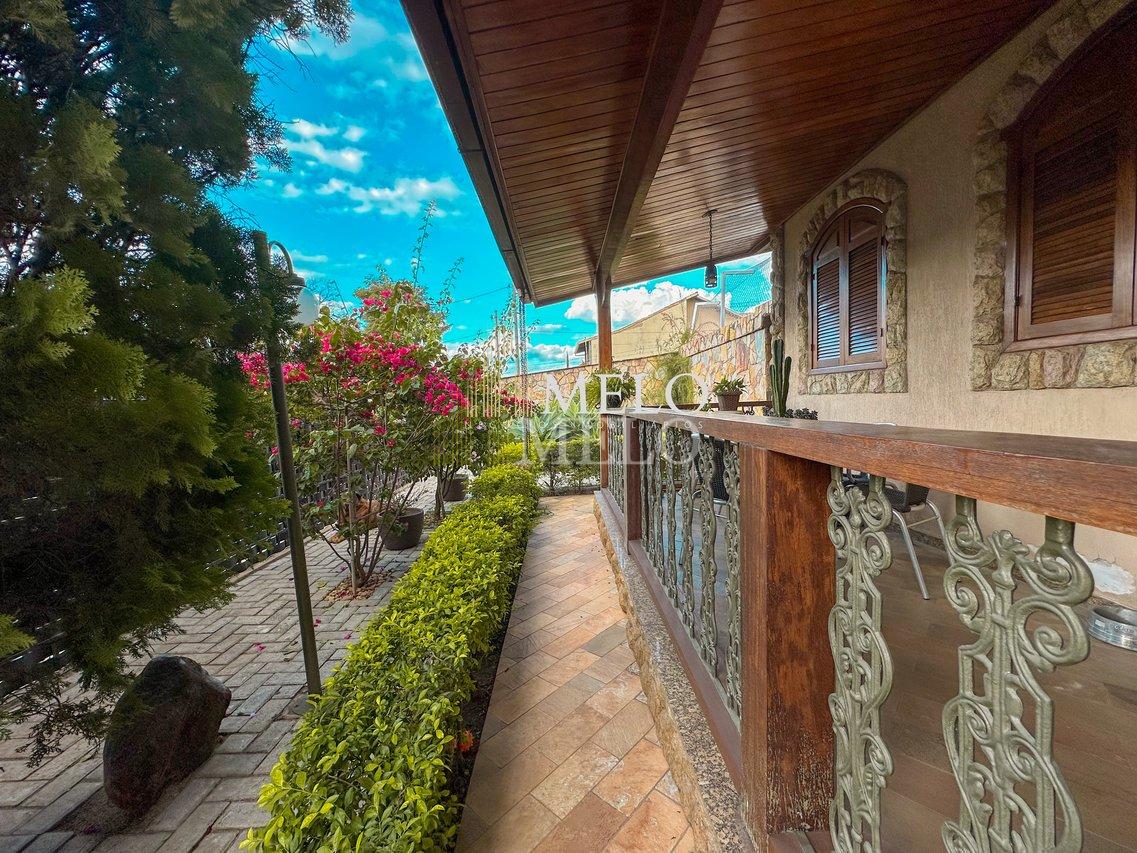 Belíssima casa à venda no Céu Azul por R$1.190.000,00 - Belo Horizonte - 