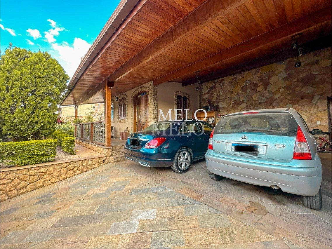 Belíssima casa à venda no Céu Azul por R$1.190.000,00 - Belo Horizonte - 