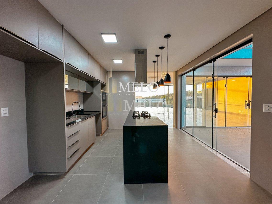 Belíssima casa linear a venda no Condomínio Gran Royalle Confins por R$3.550.000,00 - CONFINS - 