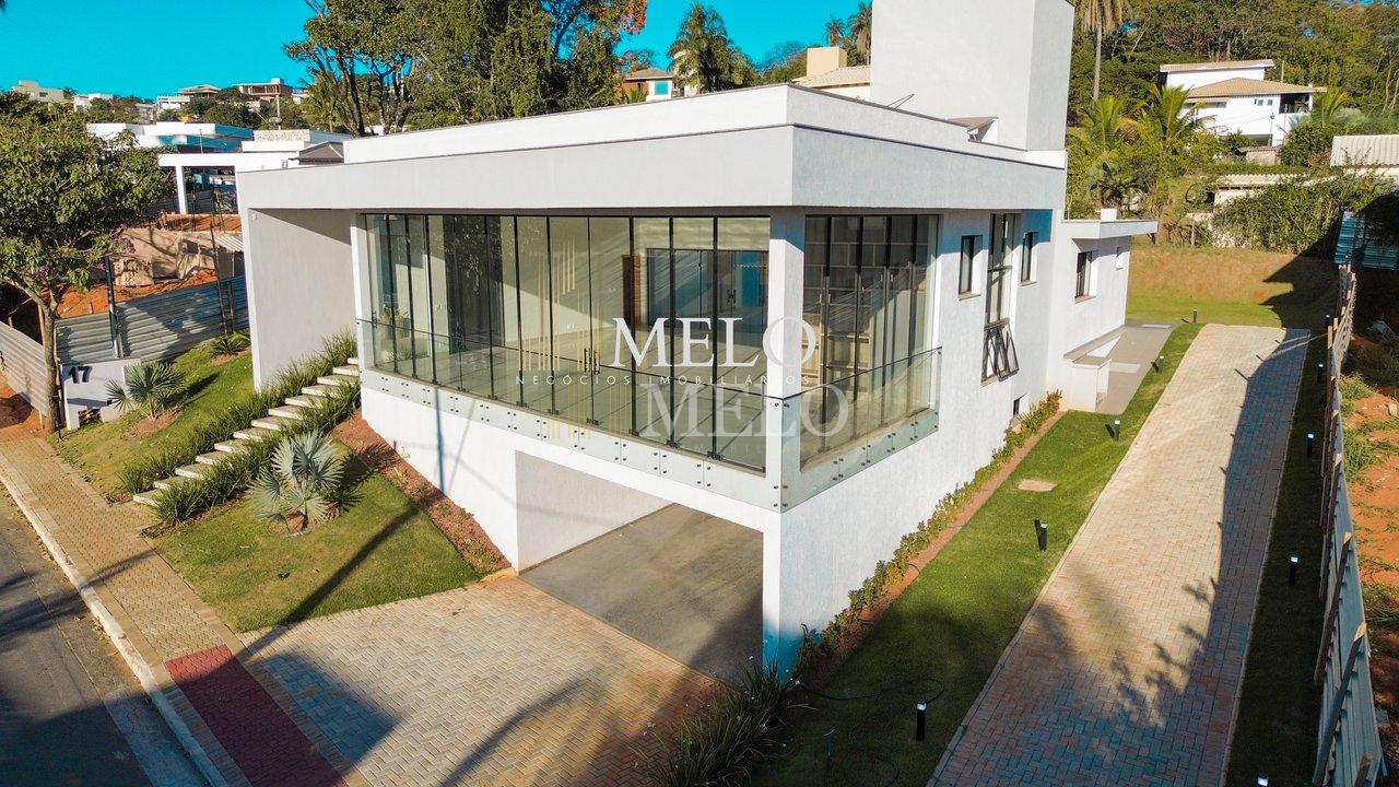Belíssima casa linear a venda no Condomínio Gran Royalle Confins por R$3.550.000,00 - CONFINS - 