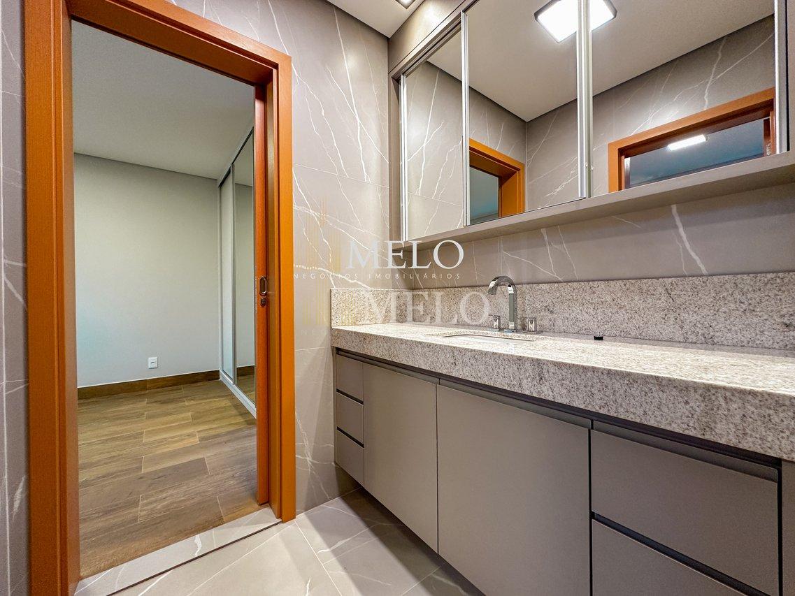 Belíssima casa linear a venda no Condomínio Gran Royalle Confins por R$3.550.000,00 - CONFINS - 