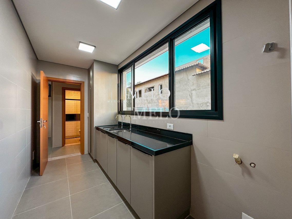 Belíssima casa linear a venda no Condomínio Gran Royalle Confins por R$3.550.000,00 - CONFINS - 
