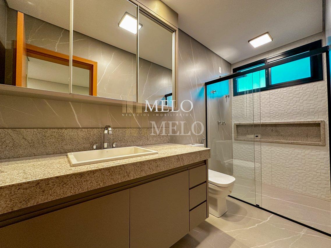 Belíssima casa linear a venda no Condomínio Gran Royalle Confins por R$3.550.000,00 - CONFINS - 