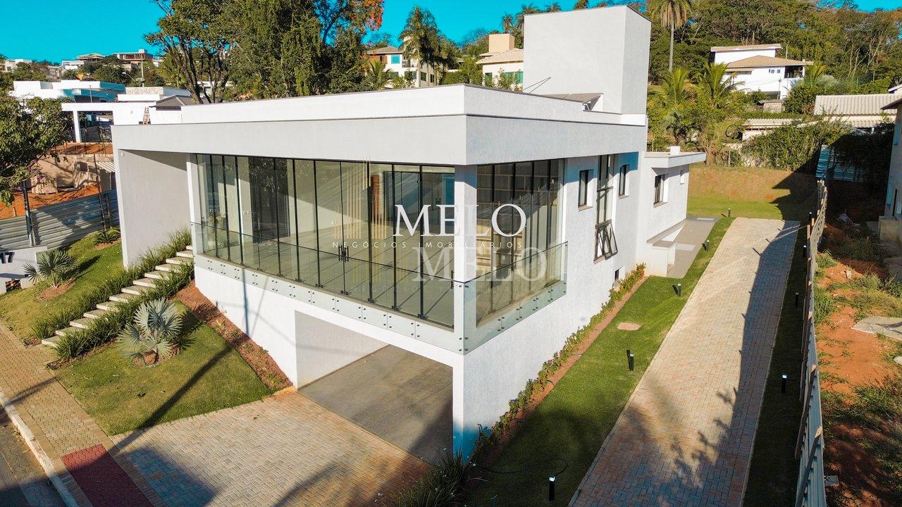 Belíssima casa linear a venda no Condomínio Gran Royalle Confins por R$3.550.000,00 - CONFINS - 
