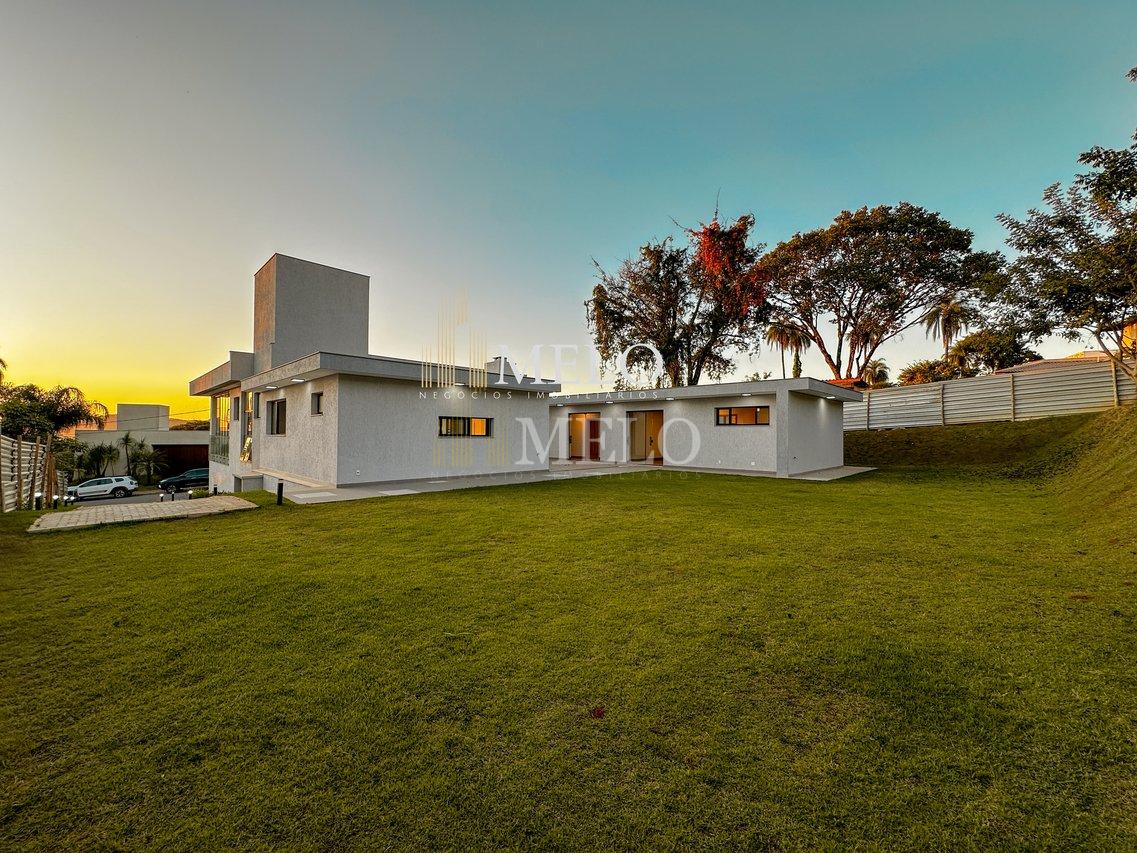 Belíssima casa linear a venda no Condomínio Gran Royalle Confins por R$3.550.000,00 - CONFINS - 