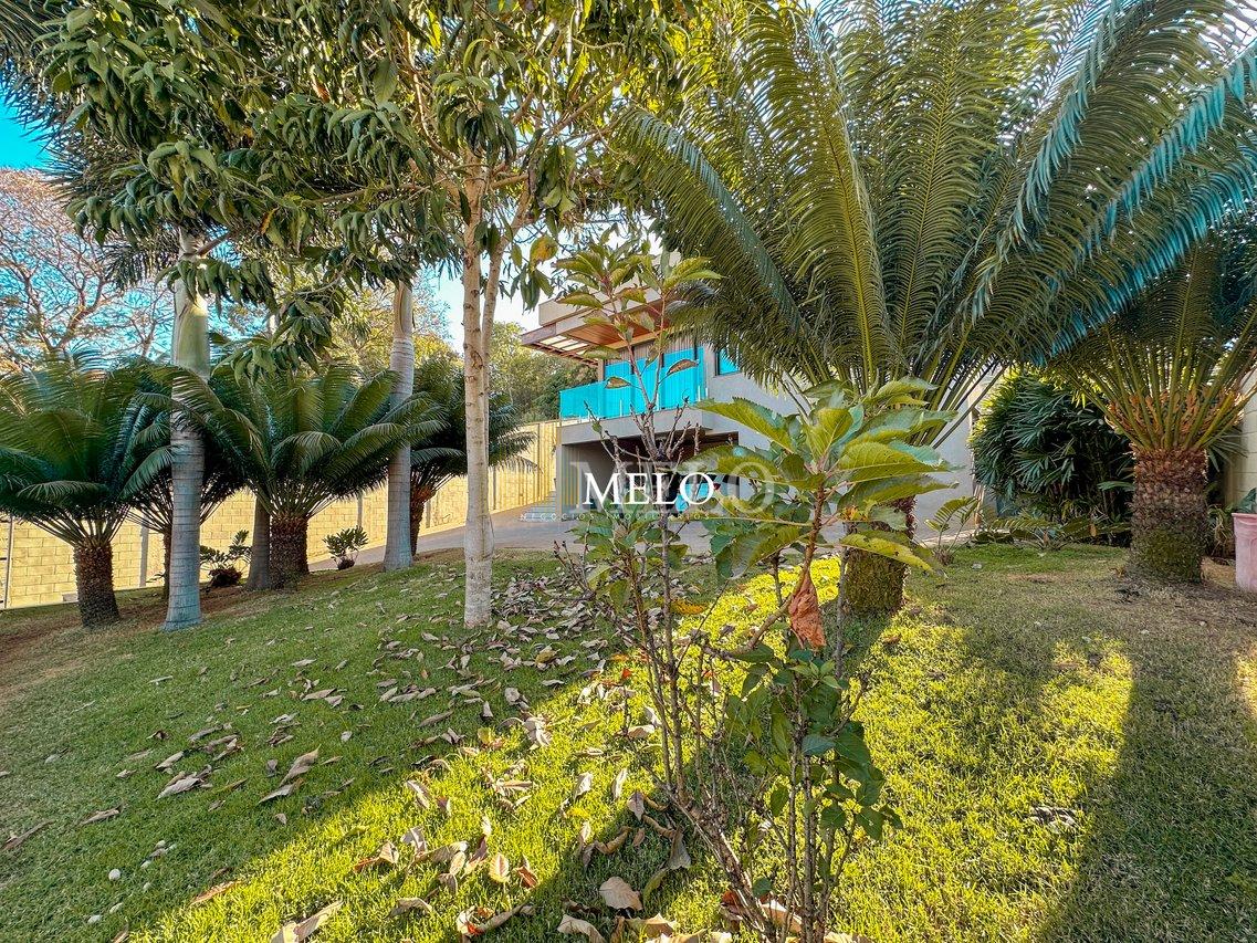 Belíssima casa com arquitetura contemporânea a venda no Garças por R$2.300.000,00 - Belo Horizonte - 