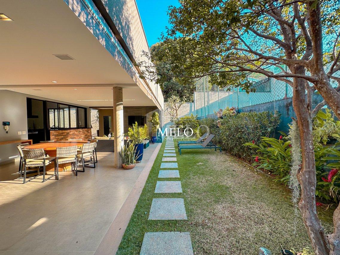 Belíssima casa com arquitetura contemporânea a venda no Garças por R$2.300.000,00 - Belo Horizonte - 