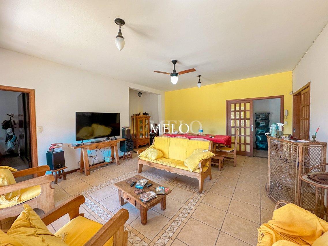 Belíssima casa a venda na Orla da Lagoa da Pampulha por R$1.990.000,00 - Belo Horizonte - 