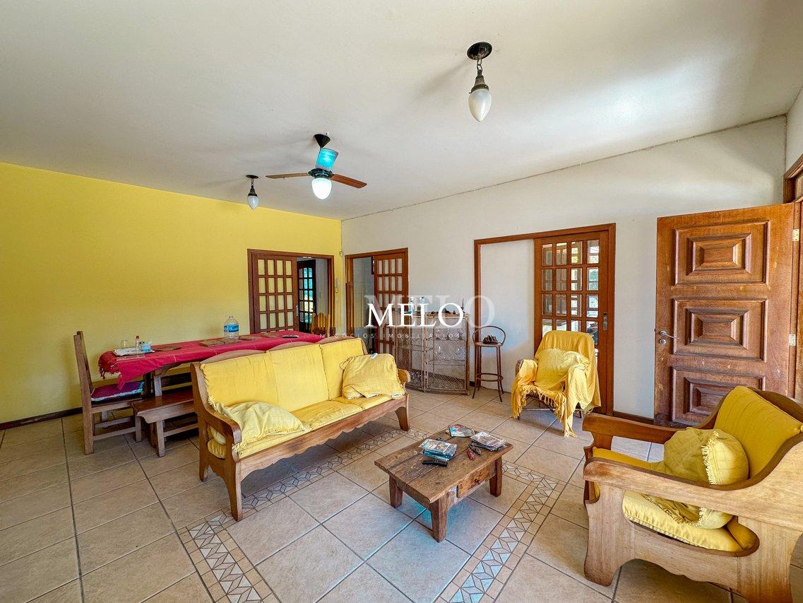 Belíssima casa a venda na Orla da Lagoa da Pampulha por R$1.990.000,00 - Belo Horizonte - 