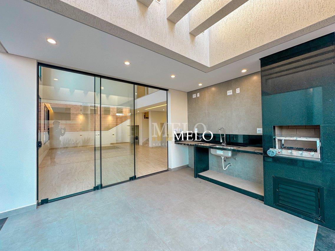 Belíssima casa 4 quartos no Gran Park Toscana á venda por R$2.150.000,00 - Vespasiano - 