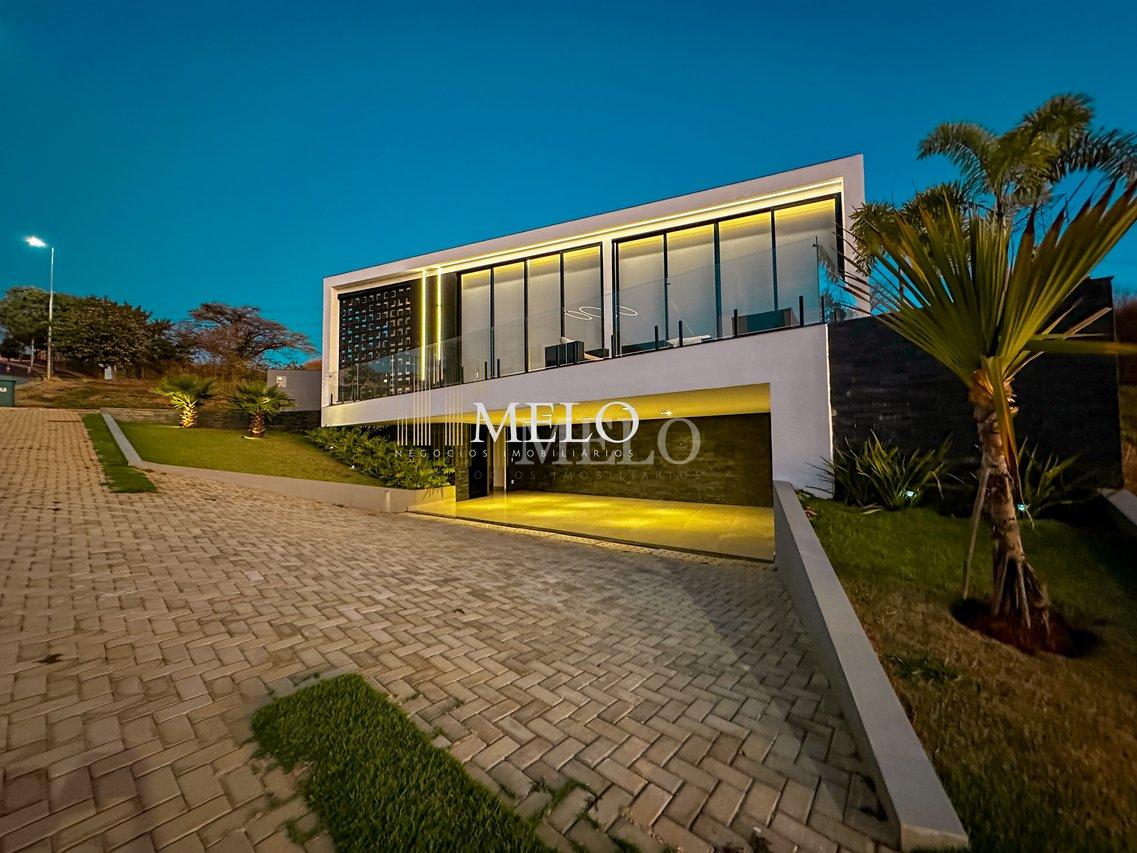 Espetacular casa mobiliada para venda no Alphaville Vespasiano R$3.600.000,00 - Vespasiano - 