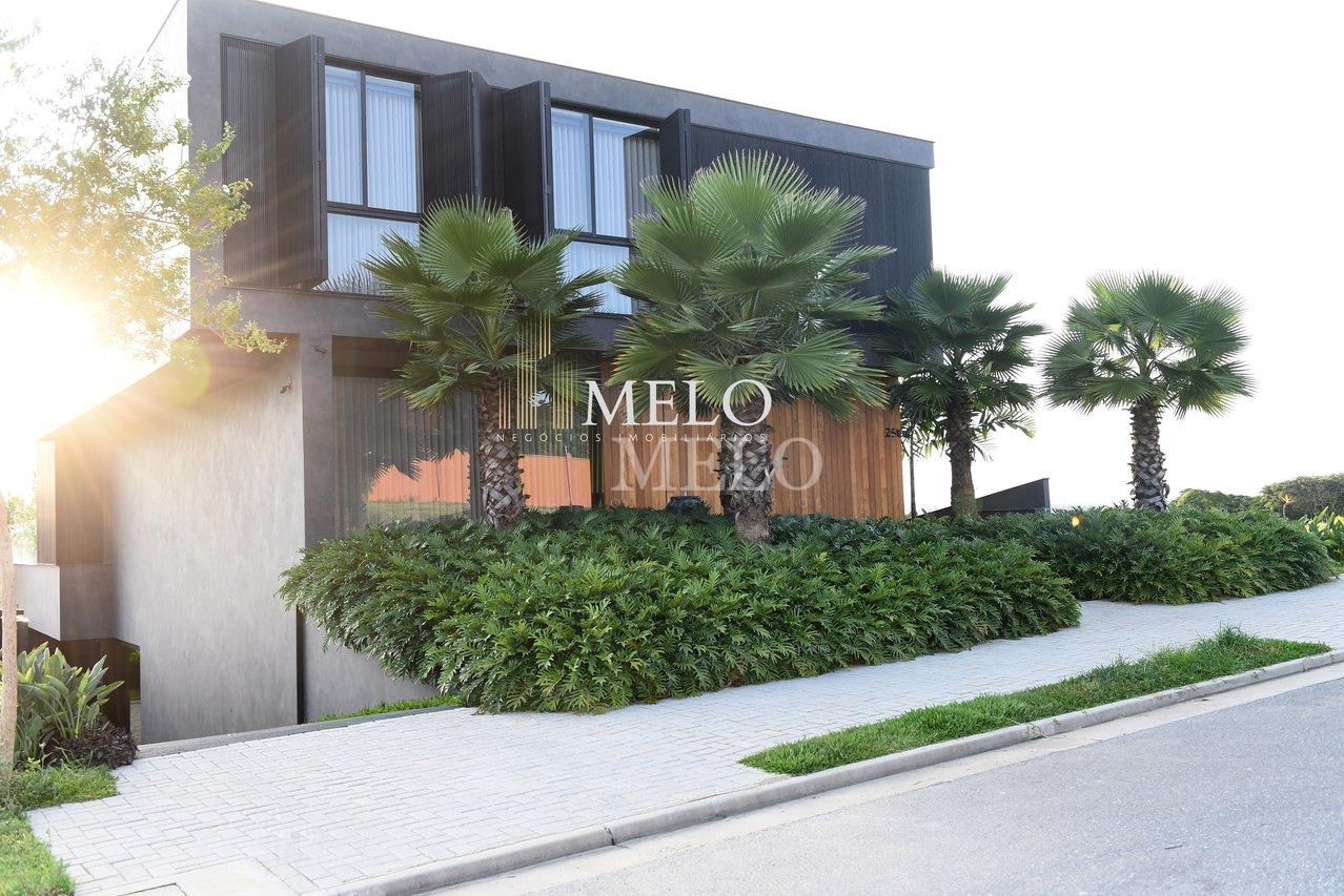 Luxuosa residência Condomínio Alphaville Vespasiano R$7.500.000,00 - Vespasiano - 