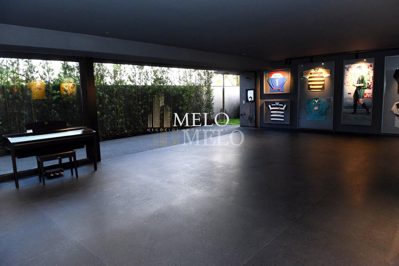 Luxuosa residência Condomínio Alphaville Vespasiano R$7.500.000,00 - Vespasiano - 