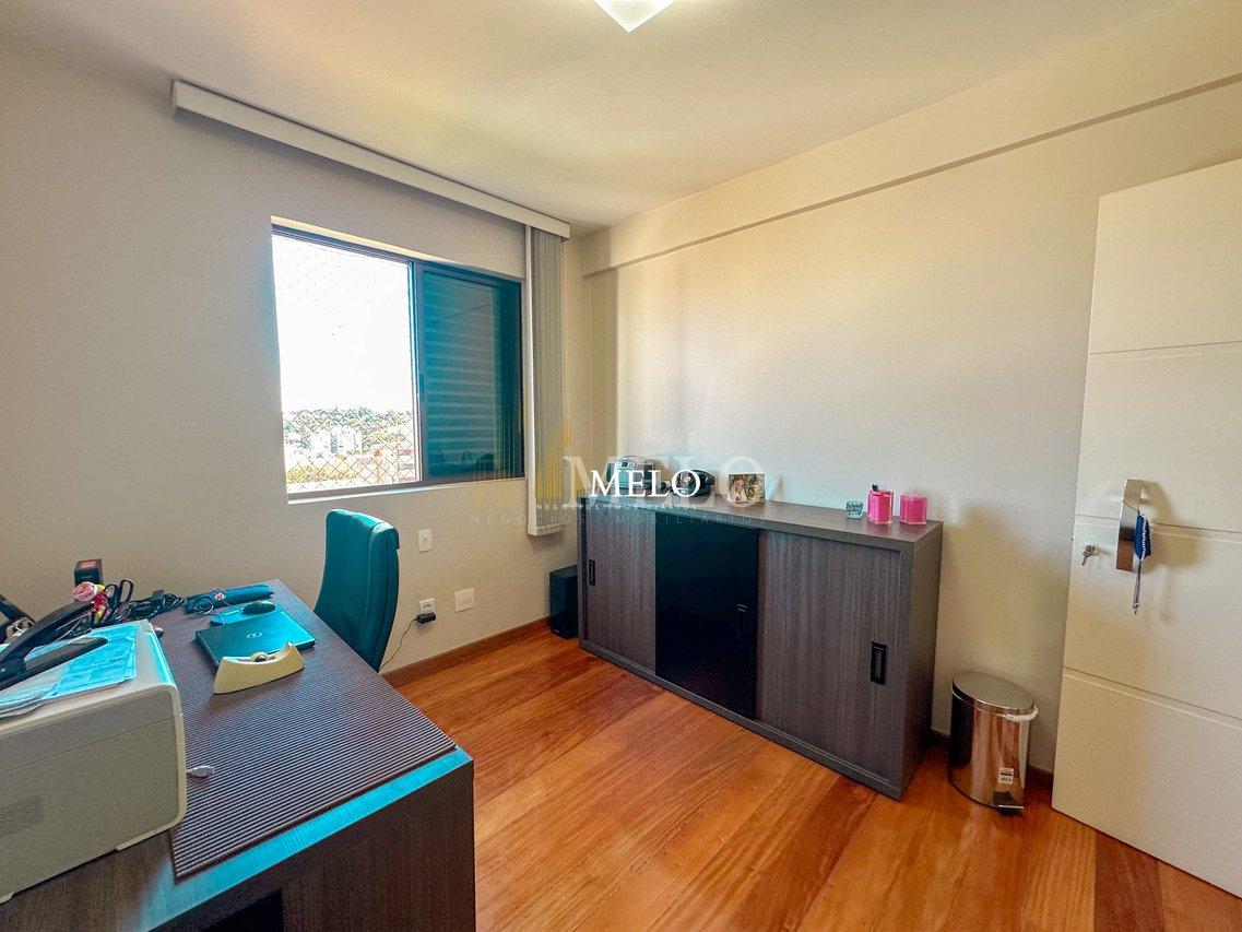Excelente Apartamento 1 por andar no Castelo  à Venda por R$1.450.000 - Belo Horizonte - 