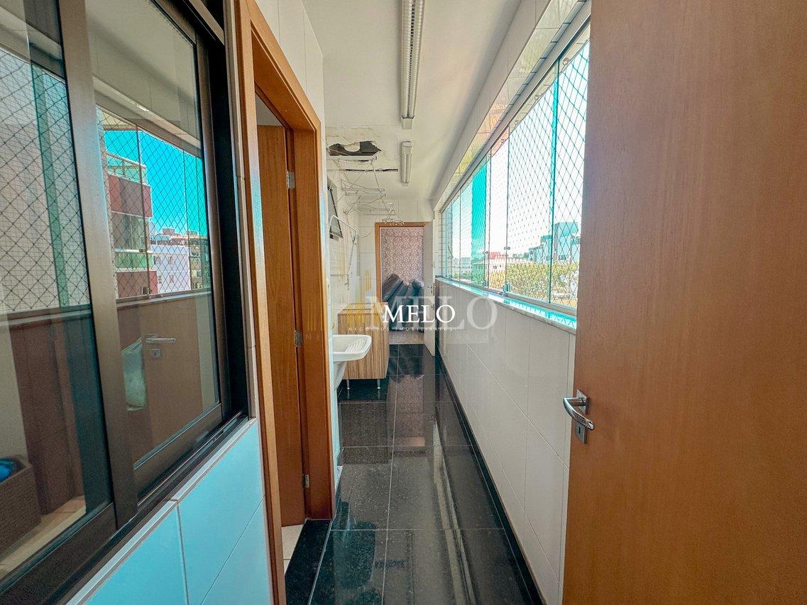 Excelente Apartamento 1 por andar no Castelo  à Venda por R$1.450.000 - Belo Horizonte - 