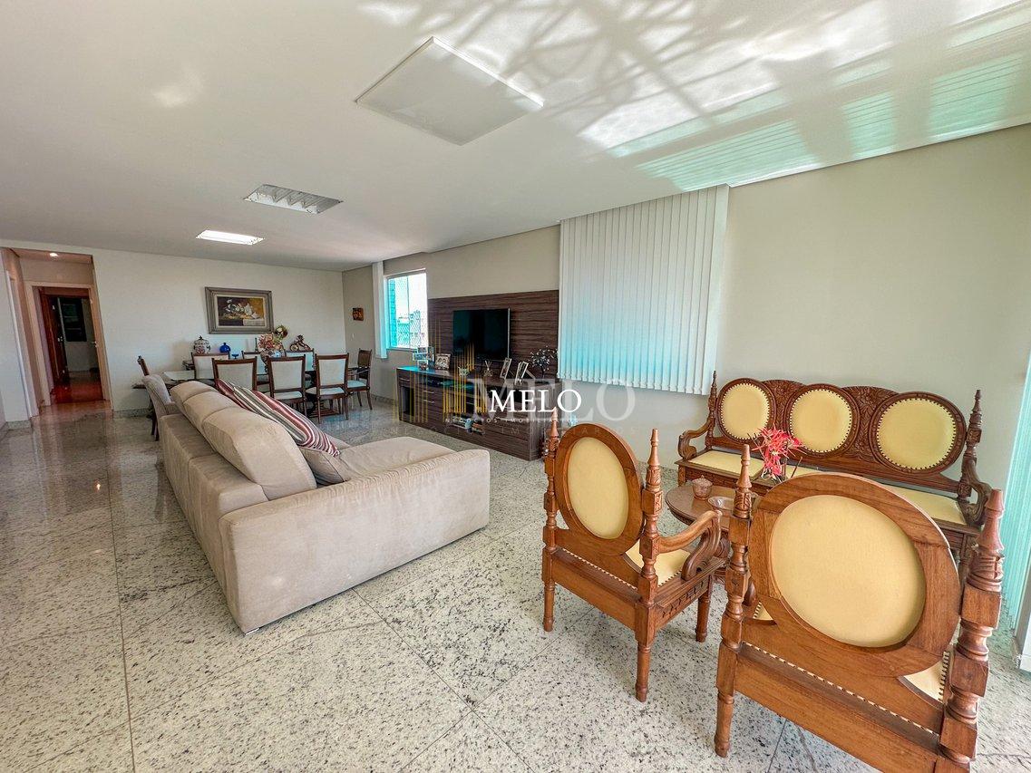 Excelente Apartamento 1 por andar no Castelo  à Venda por R$1.450.000 - Belo Horizonte - 