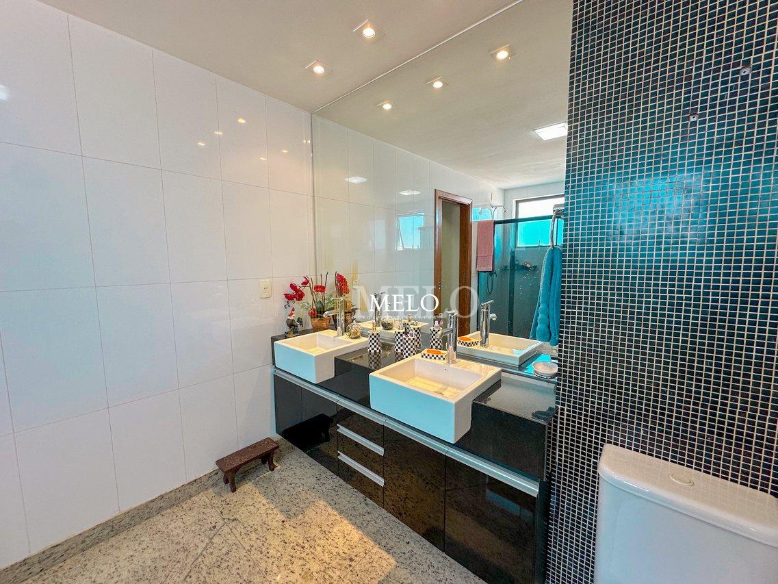 Excelente Apartamento 1 por andar no Castelo  à Venda por R$1.450.000 - Belo Horizonte - 