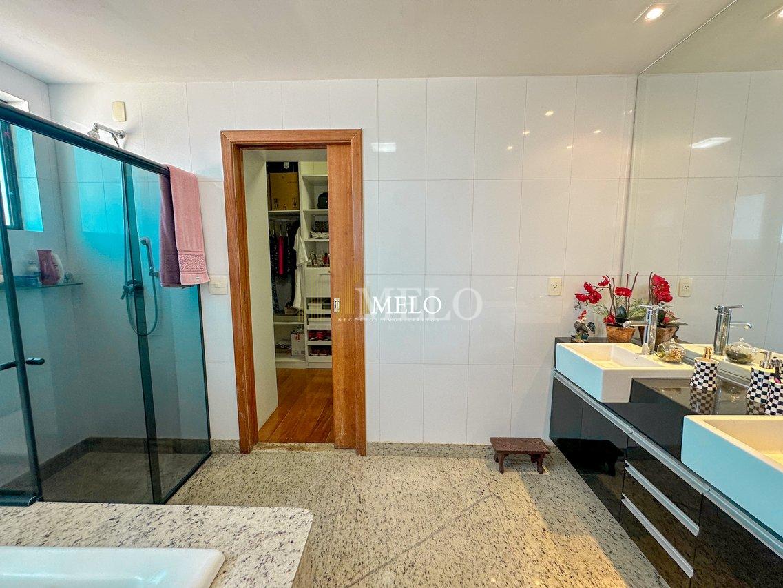 Excelente Apartamento 1 por andar no Castelo  à Venda por R$1.450.000 - Belo Horizonte - 