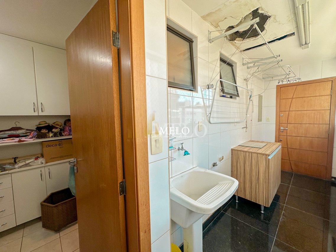Excelente Apartamento 1 por andar no Castelo  à Venda por R$1.450.000 - Belo Horizonte - 