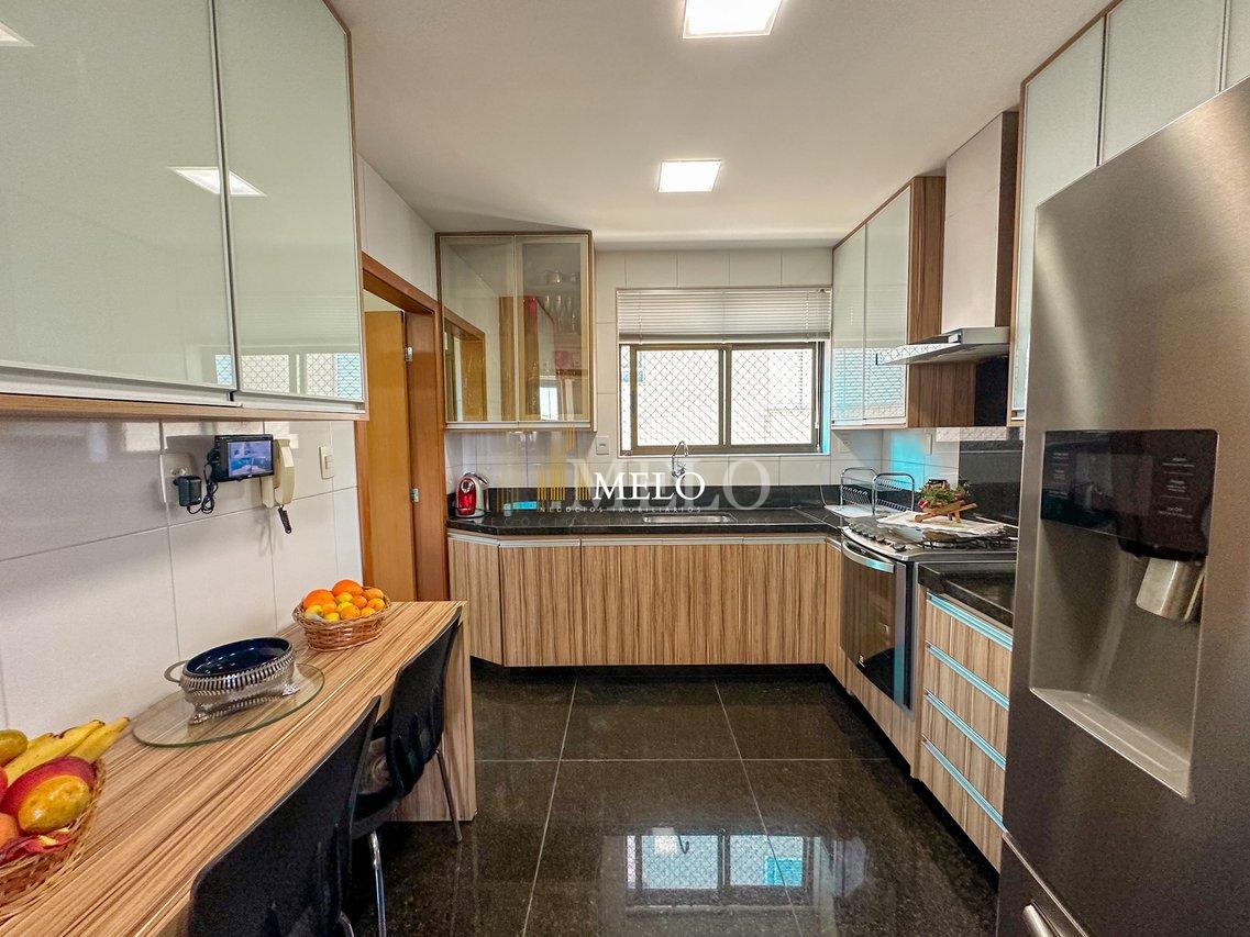 Excelente Apartamento 1 por andar no Castelo  à Venda por R$1.450.000 - Belo Horizonte - 