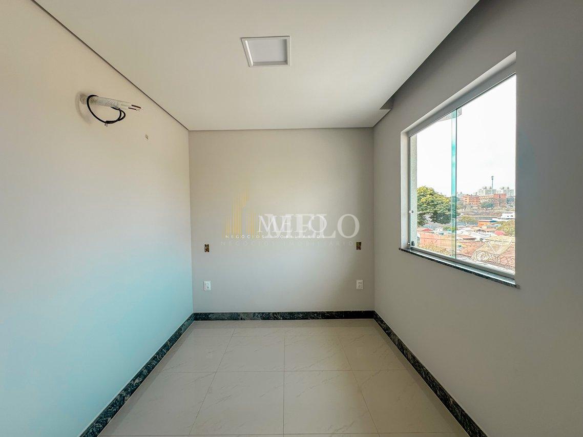 Belíssima casa a venda no Rio Branco por R$585.000,00 - Belo Horizonte - 