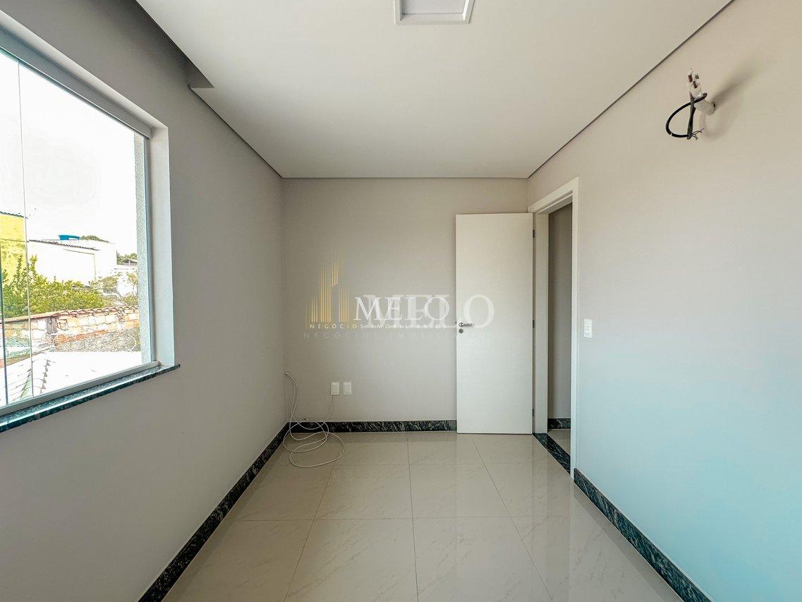 Belíssima casa a venda no Rio Branco por R$585.000,00 - Belo Horizonte - 