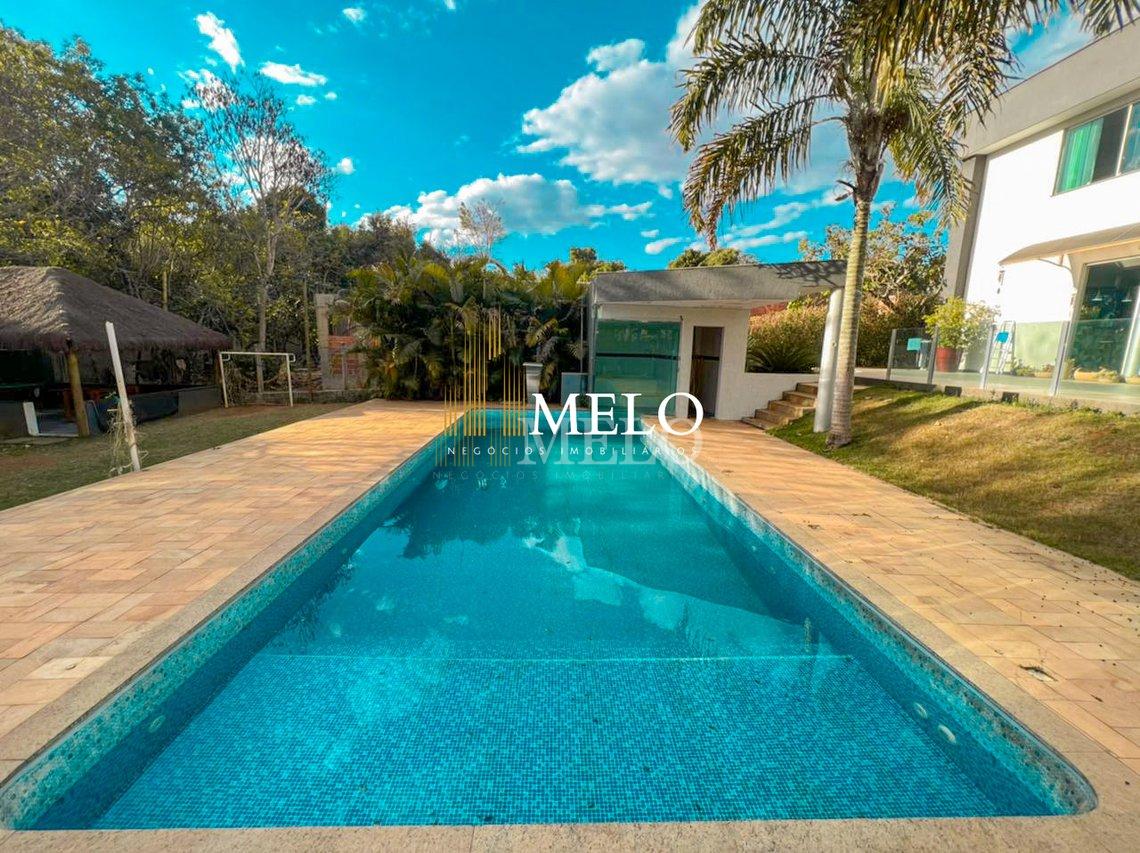 Belíssima casa em Condomínio de Lagoa Santa a venda por R$2.500.000,00 - Lagoa Santa - 