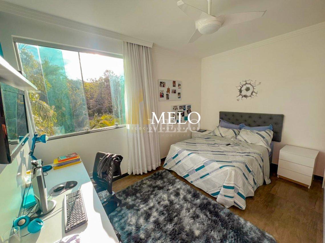 Belíssima casa em Condomínio de Lagoa Santa a venda por R$2.500.000,00 - Lagoa Santa - 