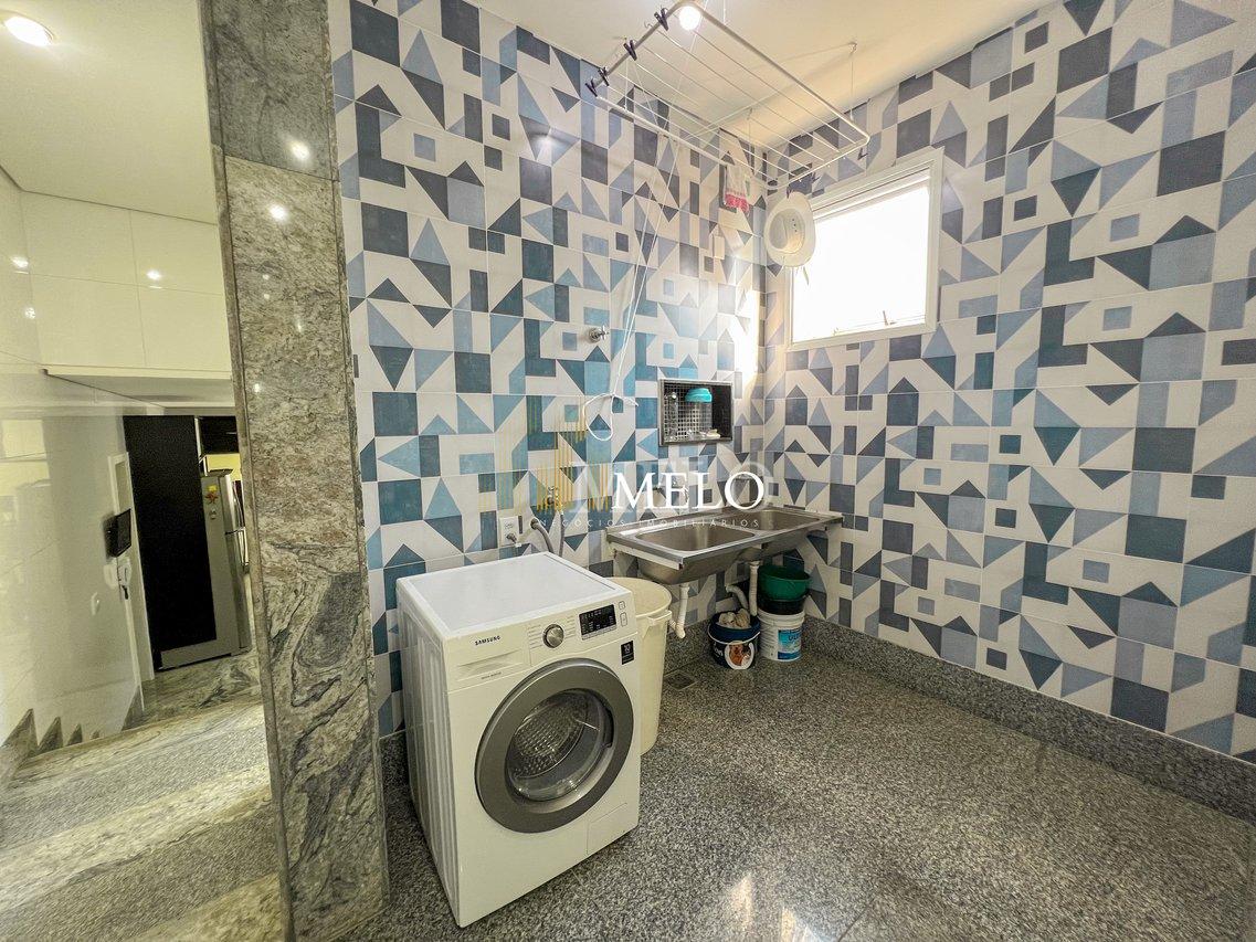 Excelente casa com alto padrão no Jardim Atlântico a venda por R$3.500,000 - Belo Horizonte - 