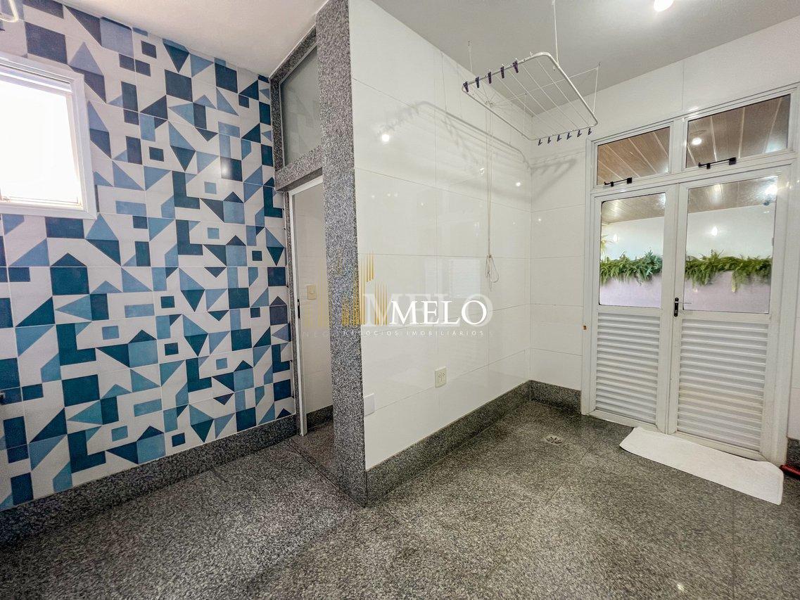 Excelente casa com alto padrão no Jardim Atlântico a venda por R$3.500,000 - Belo Horizonte - 