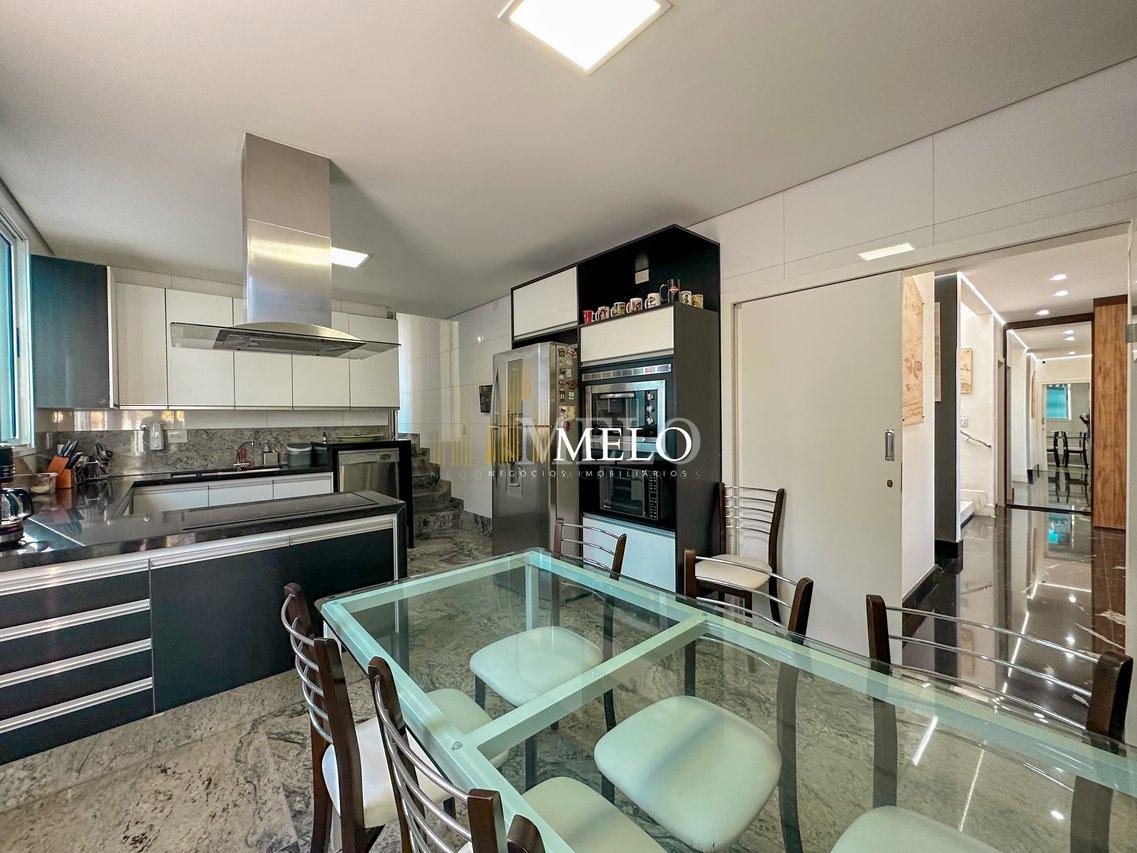 Excelente casa com alto padrão no Jardim Atlântico a venda por R$3.500,000 - Belo Horizonte - 