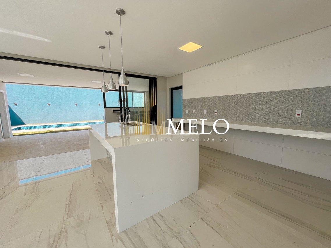 Casa Belíssima no Condomínio Alphaville Vespasiano á venda por R$2.950.000,00 - Vespasiano - 