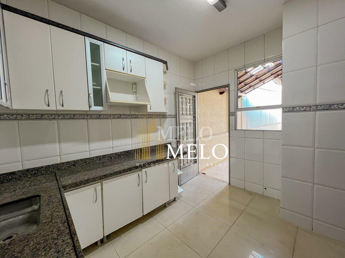 Belíssima casa a venda no Rio Branco por R$789.000,00 - Belo Horizonte - 