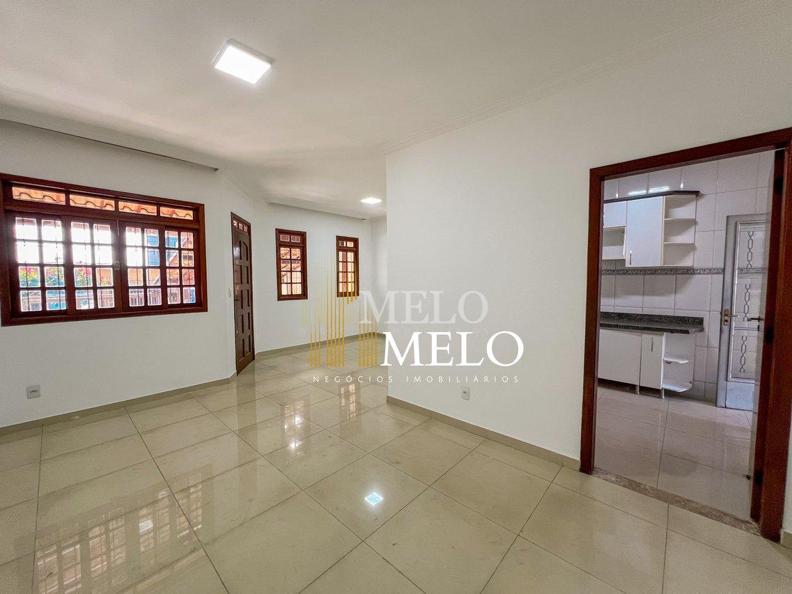 Belíssima casa a venda no Rio Branco por R$789.000,00 - Belo Horizonte - 