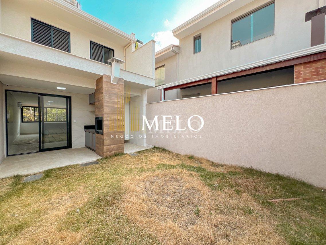 Belíssima casa Geminada Triplex á venda no Itapoã por R$970.000,00 - Belo Horizonte - 