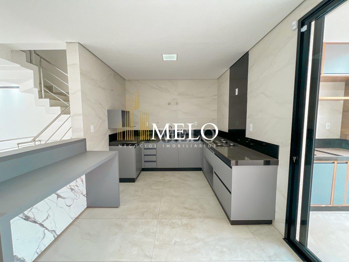 Belíssima casa Geminada Triplex á venda no Itapoã por R$970.000,00 - Belo Horizonte - 