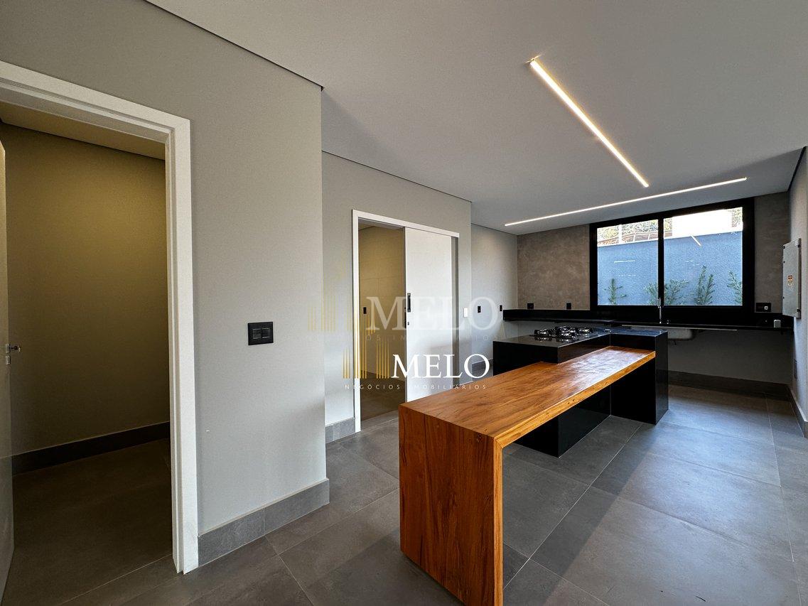 Belíssima Casa no Condomínio Alphaville Vespasiano a venda por R$3.960.000,00 - Vespasiano - 