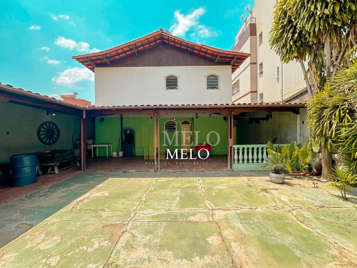 Belíssima casa a venda no Santa Rosa por R$ 1.250.000,00 - Belo Horizonte - 