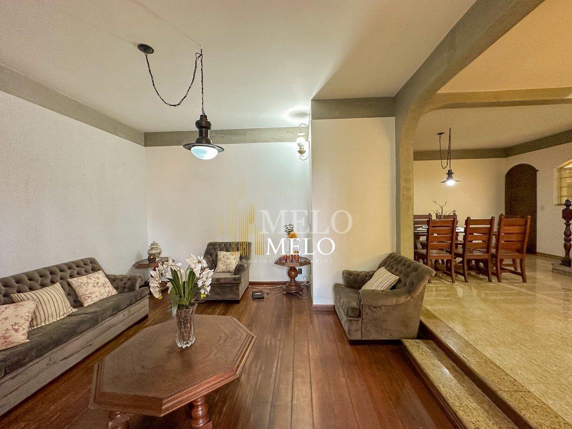 Belíssima casa a venda no Santa Rosa por R$ 1.250.000,00 - Belo Horizonte - 
