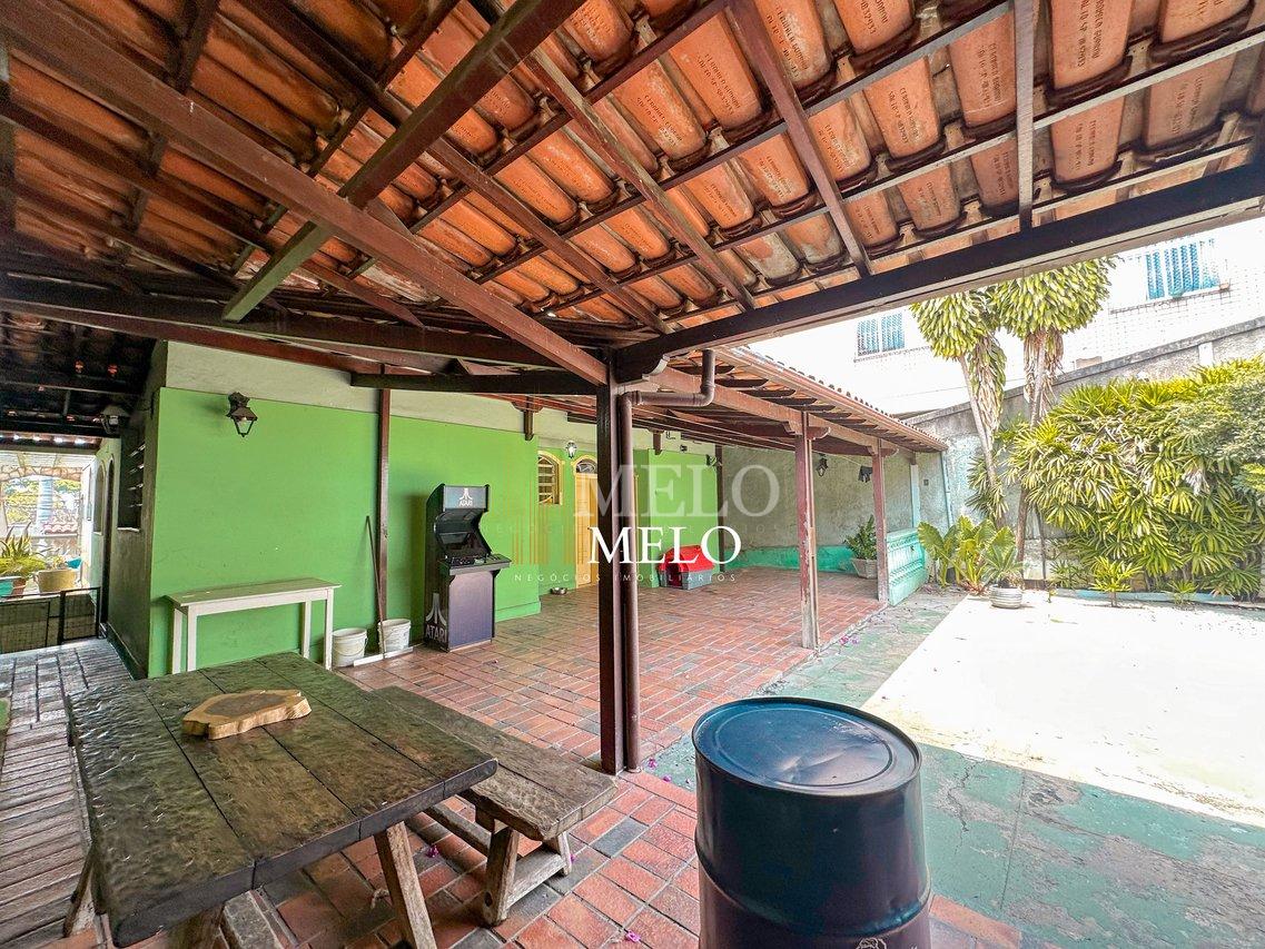 Belíssima casa a venda no Santa Rosa por R$ 1.250.000,00 - Belo Horizonte - 