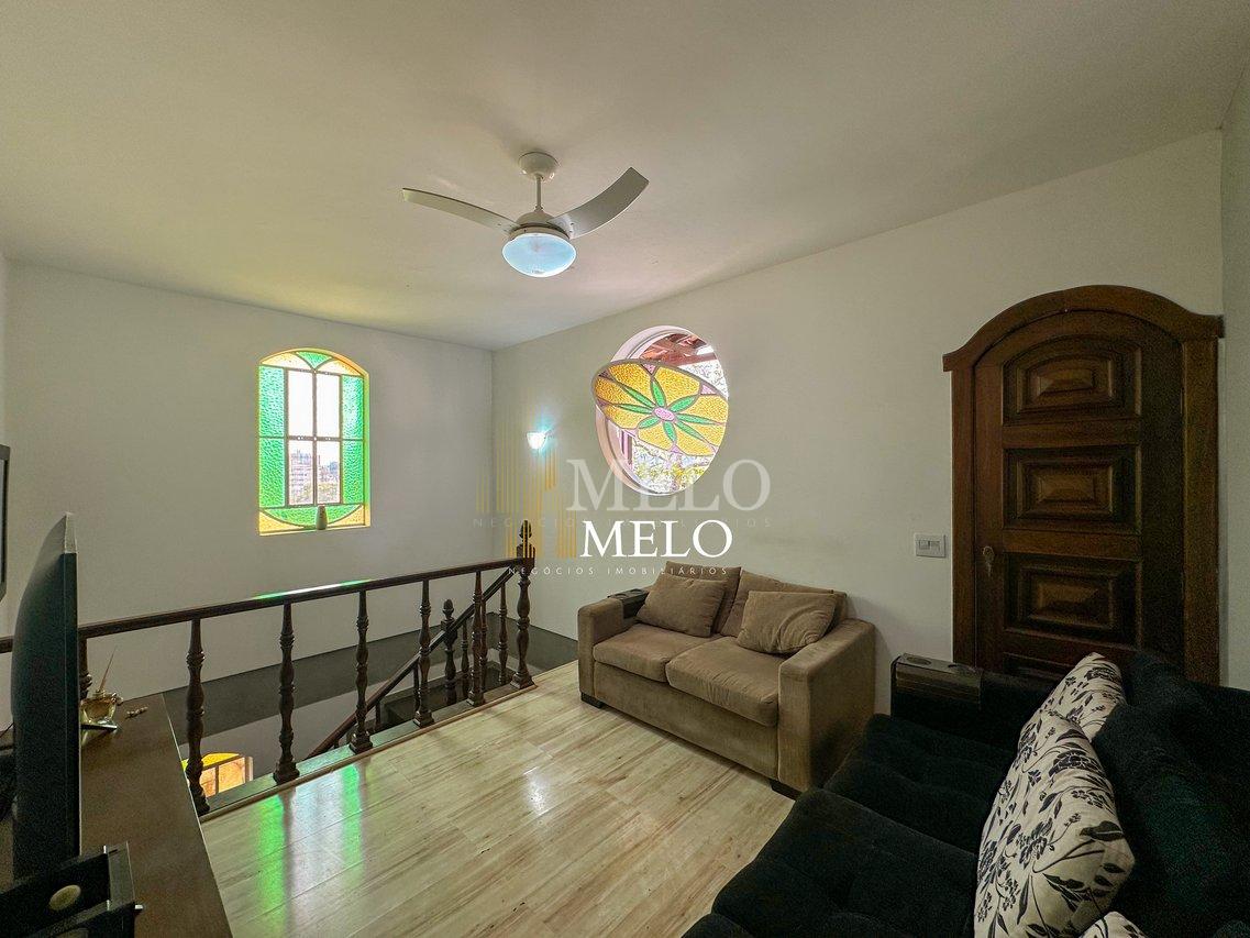 Belíssima casa a venda no Santa Rosa por R$ 1.250.000,00 - Belo Horizonte - 