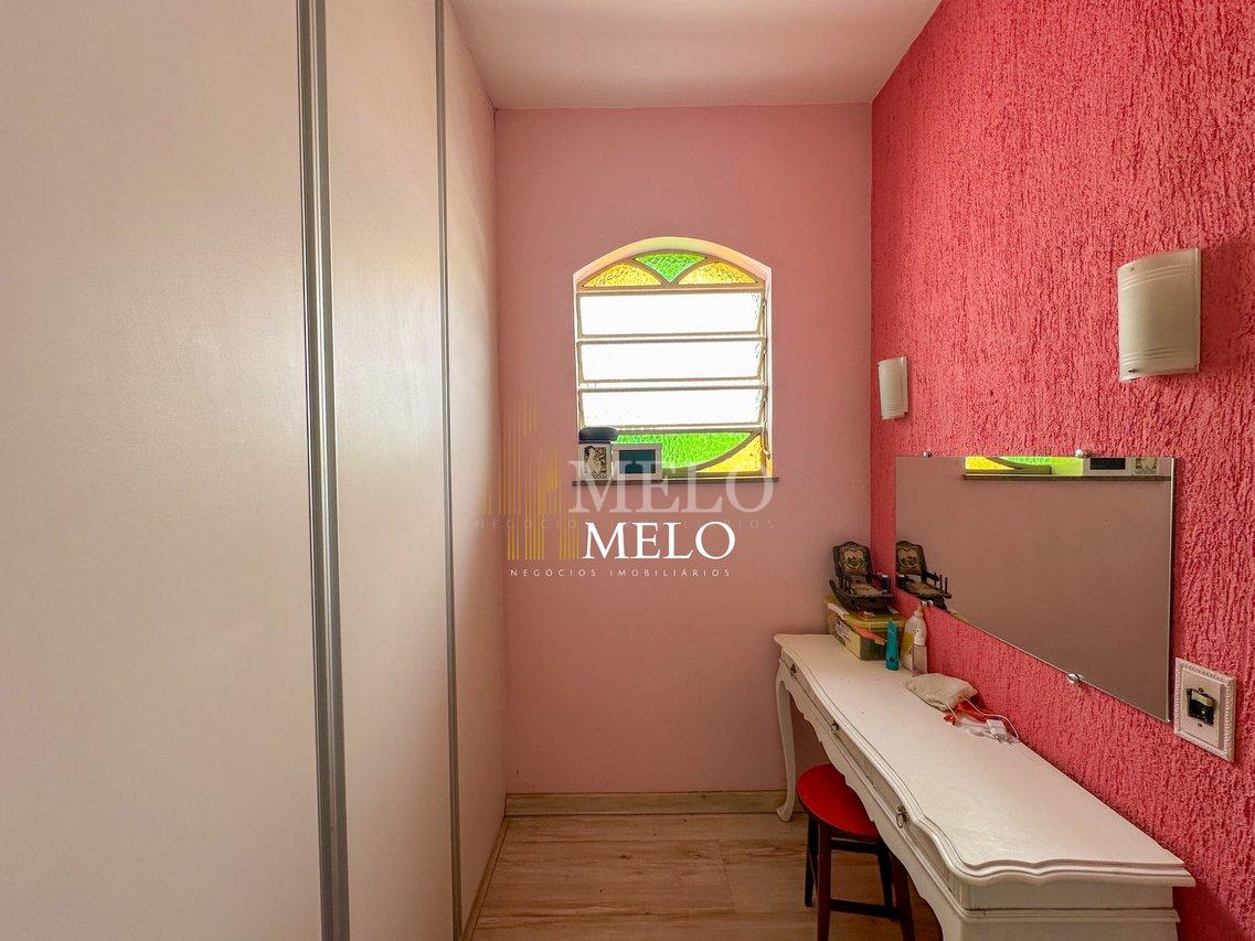 Belíssima casa a venda no Santa Rosa por R$ 1.250.000,00 - Belo Horizonte - 